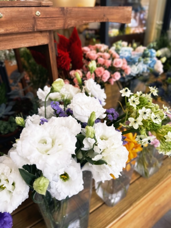 【台北花店推薦】代官山花苑：藏在巷弄裡的日式花藝空間，讓生活被鮮花包圍，情人節婚禮佈置，婚喪喜慶花禮，台北十大花店推薦