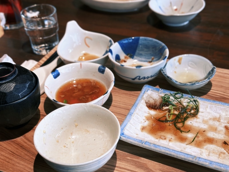 宜蘭美食 | 孝親之旅：在宜蘭海鮮【里海Cafe】遇見蔚藍天空與「回家」般的溫暖溫度